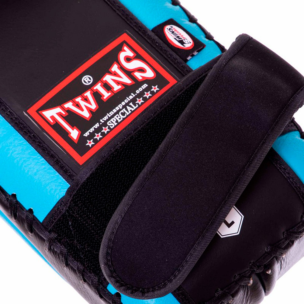 Twins Special KPL14 Тайские Пады Изогнутые Тайский Бокс Светло-Синий