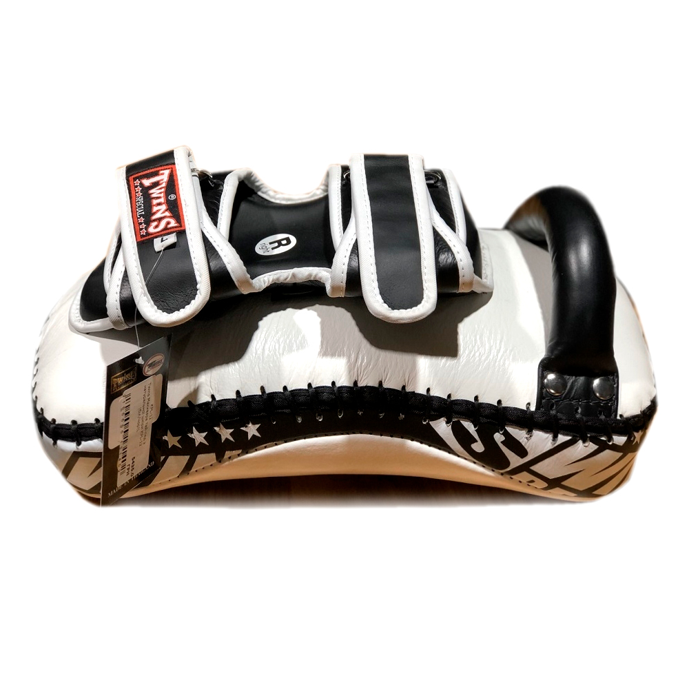 Twins Special KPL12 Пады Тайские "Deluxe" Тайский Бокс Изогнутые Бело-Черные