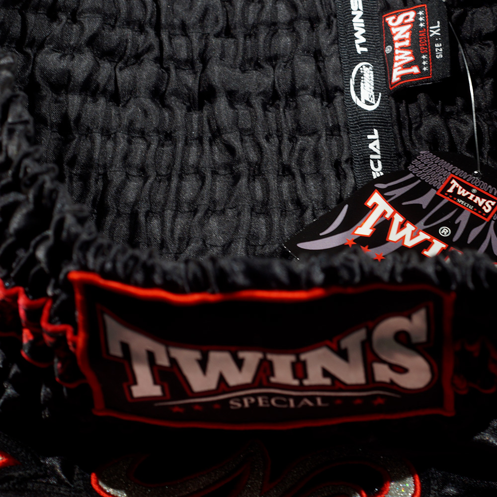 Twins Special TBS-SK1 Шорты Тайский Бокс "Skull" Черные