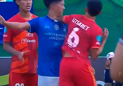 МУАЙ ТАЙ НА ФУТБОЛЬНОМ ПОЛЕ