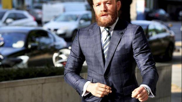 ДАГЕСТАНЦЫ ОСАДИЛИ ОТЕЛЬ МАКГРЕГОРА В МОСКВЕ